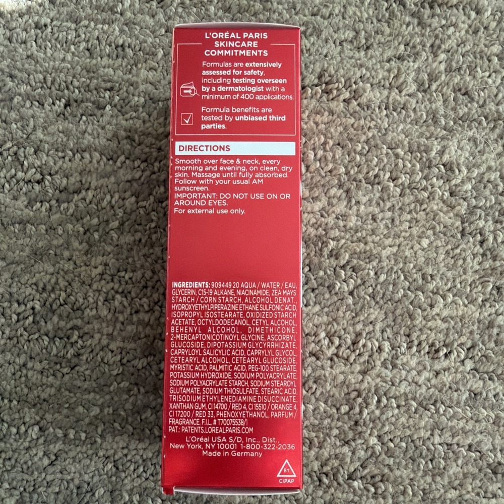 L'Oréal Paris Revitalift Triple Power Dark Spot Serum  Melasyl + Vitamin C - Picture 4 of 6